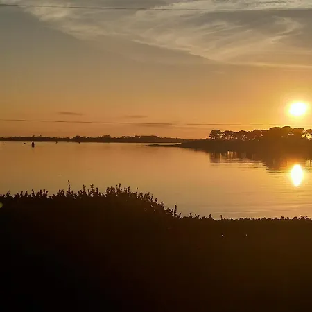 Holiday home Maison Sur Le Port - Vue Sur L Aber Wrach Pour 6 *